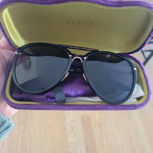  Gucci GG0672S sunglasses in black